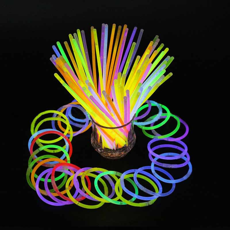 Christmas Party Neon Glowstick Light 100 Pcs Colorful Funny Game Glow in the Dark Fluorescent Bracelet Toy For Children